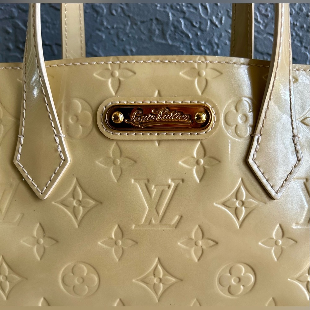 Louis Vuitton Wilshire PM Handbag Monogram Vernis Leather Yellow 3206456 - Picture 3 of 16